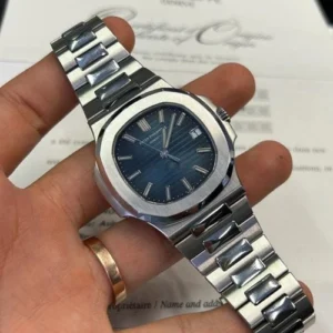 Patek Philippe Nautilus 5711 1A 010 BLUE 2013 FULL SET LIKE NEW