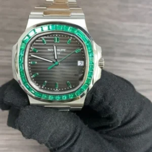 Patek Philippe Nautilus 5711/113p-001 Emerald Nautilus