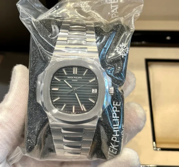 Buy Patek Philippe Nautilus 5711/1P SEALED