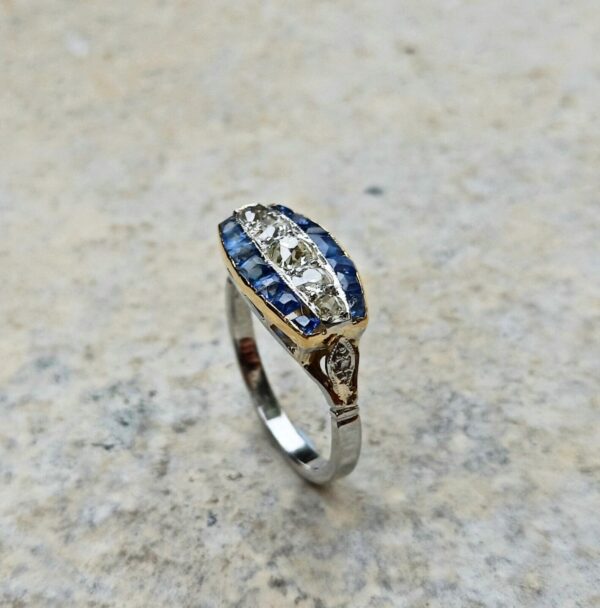 1920's Art Deco Diamond Sapphire and Platinum Plaque Ring - Image 11